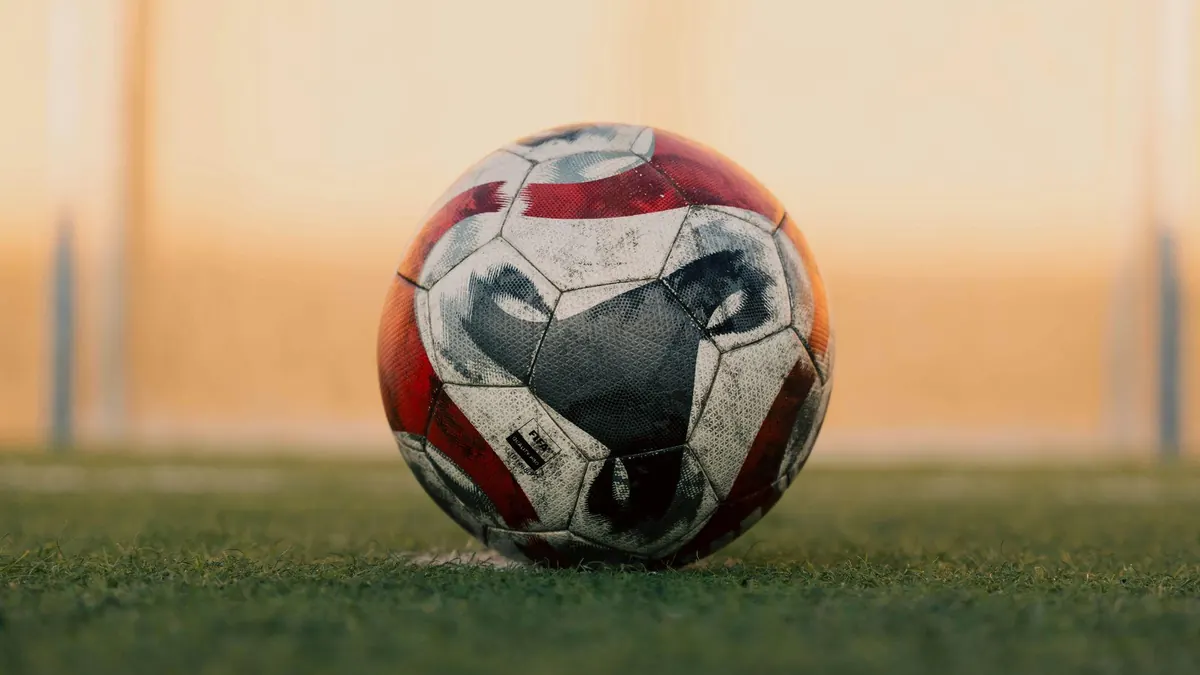Sådan følger du din Premier League-klub fra Danmark i 2026/27